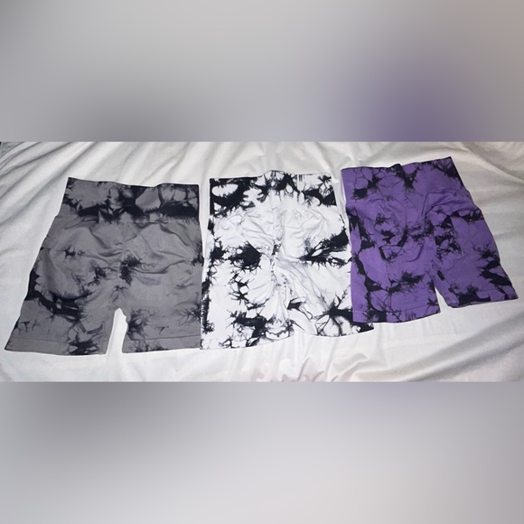 Ruffle Butt Biker Shorts - Picture 2 of 6